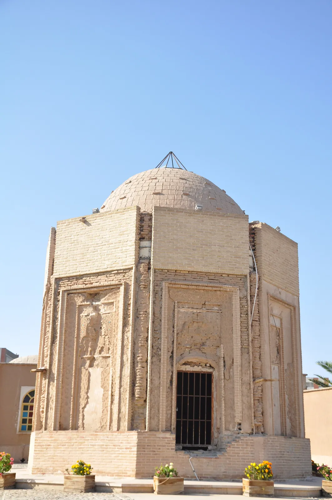 آرامگاه خواجه اتابک