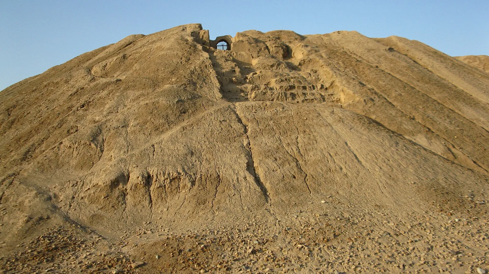 محوطه آوه