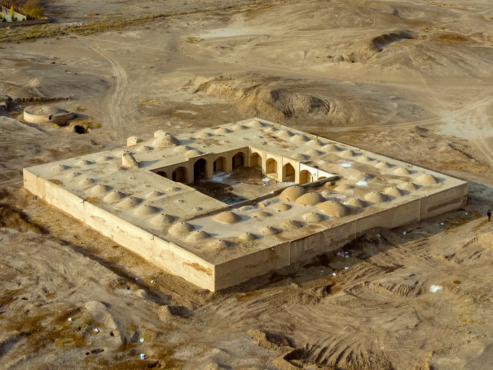 کاروانسرای آوه